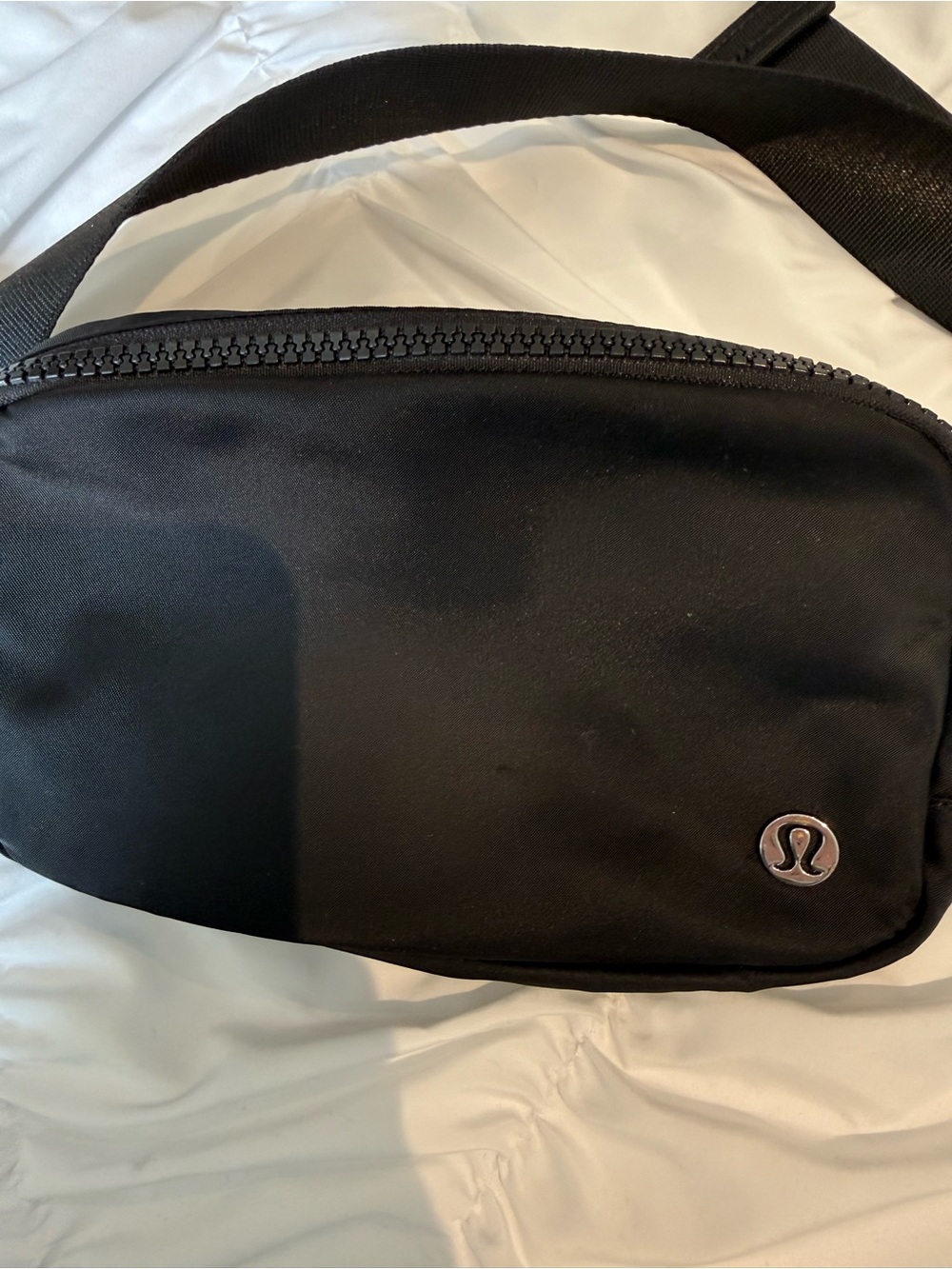 Lululemon Black Belt bag Crossbody Bag Adjustable Strap GREAT FOR TRAVEL